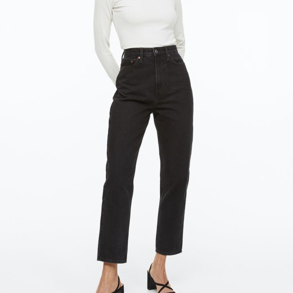MAKE ANY OFFER! :) H&M Ultra High Waist Loose Mom Jeans